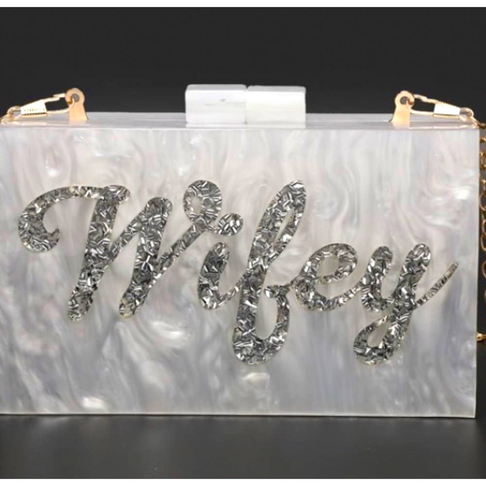 Wifey purse